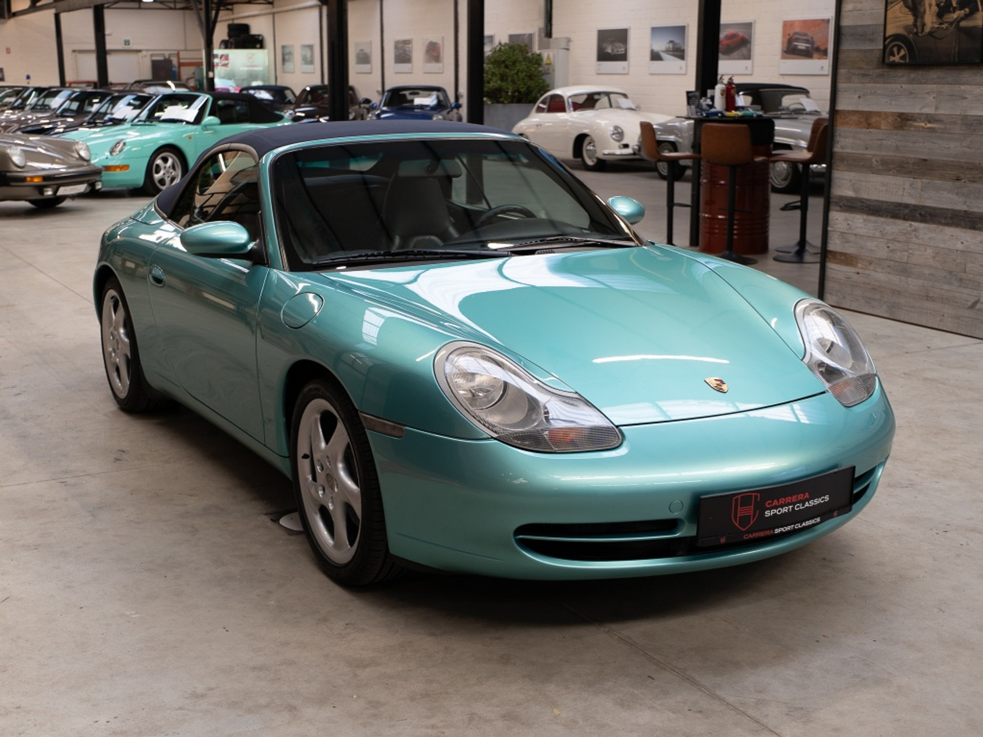 42823807-20.jpg