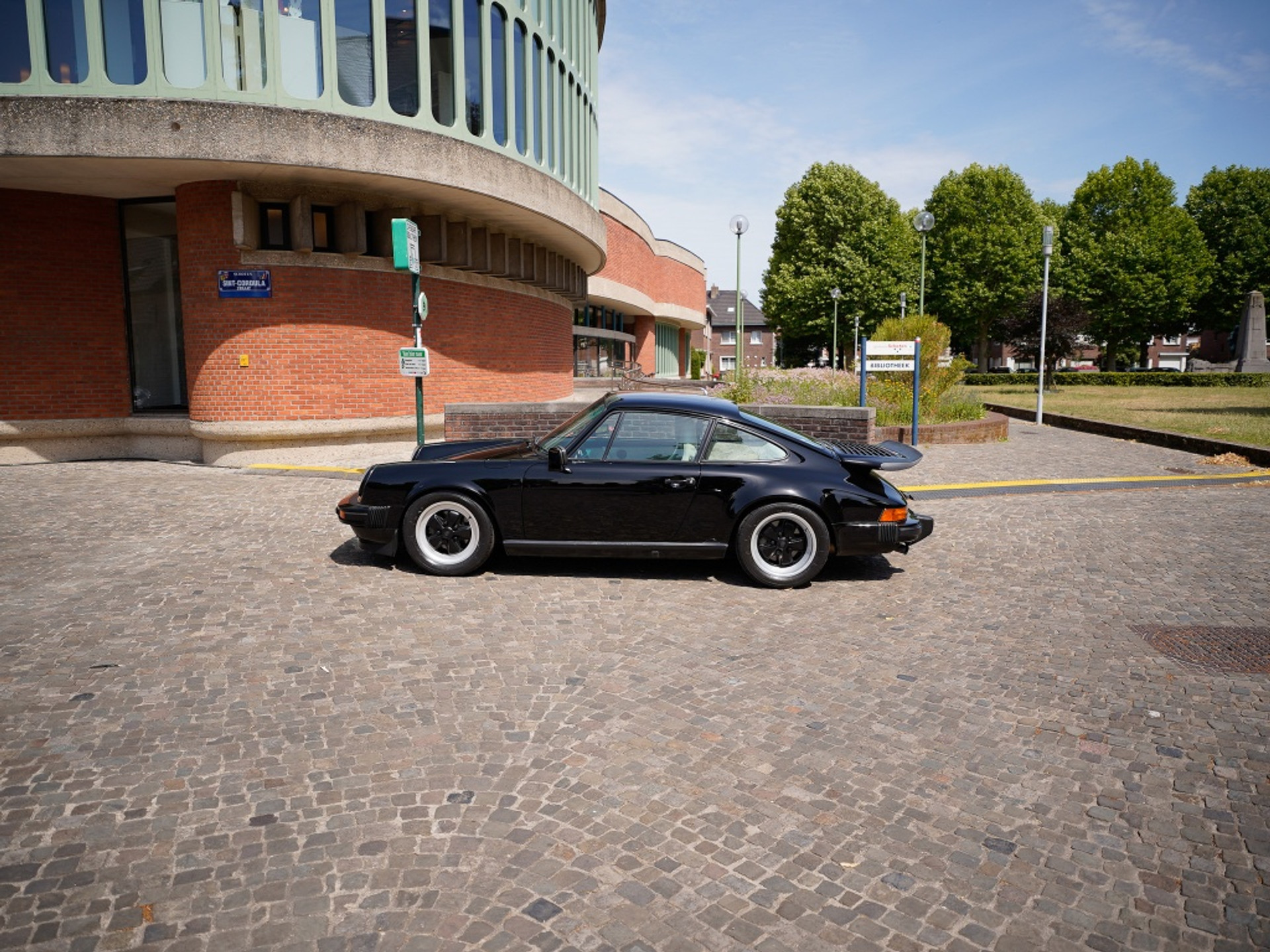 42840811-58.jpg