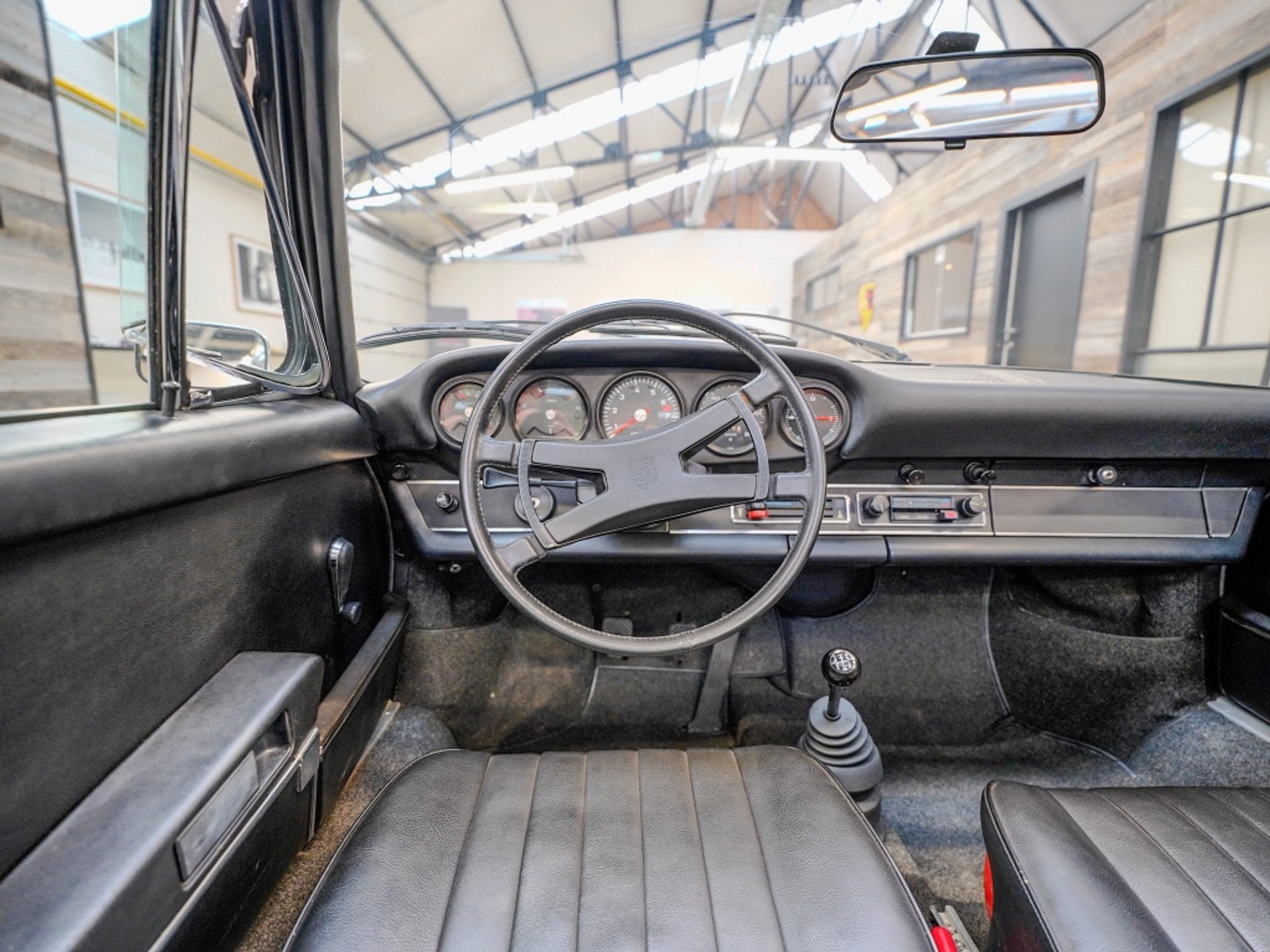 43510624-21.jpg