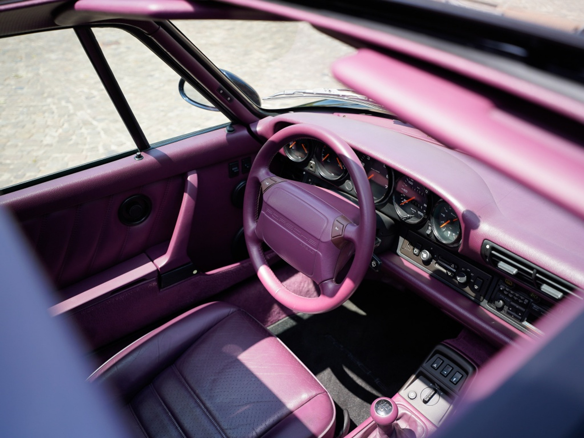 43511168-1.jpg