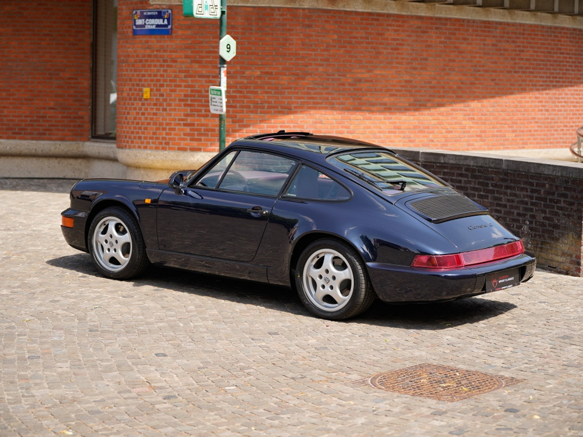 43511168-28.jpg