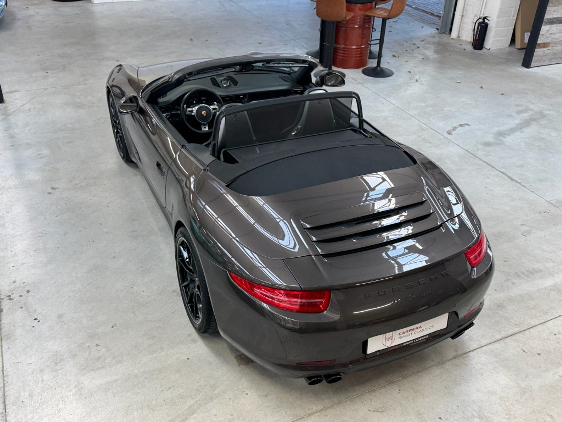 47954528-3.jpg