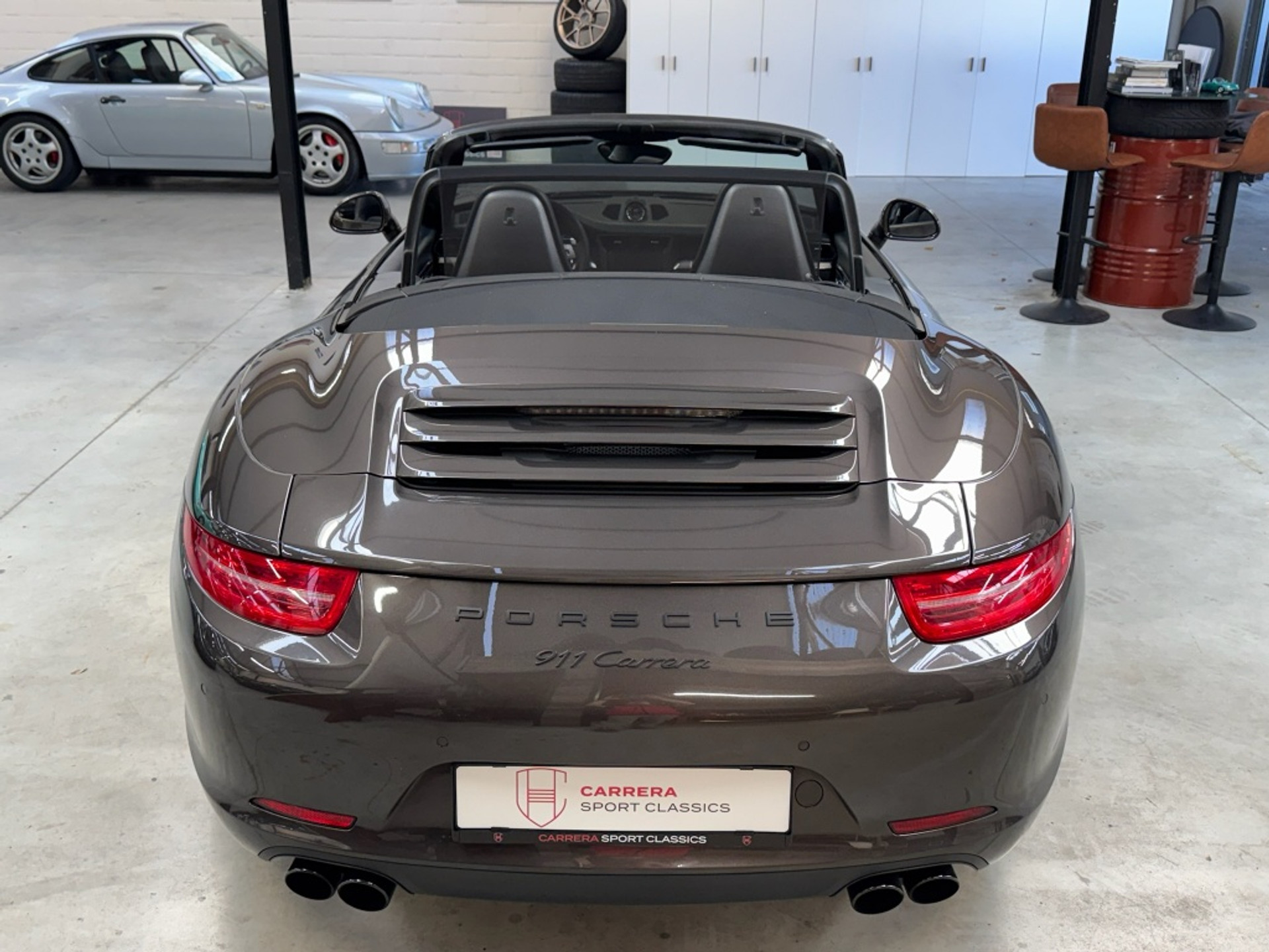 47954528-6.jpg