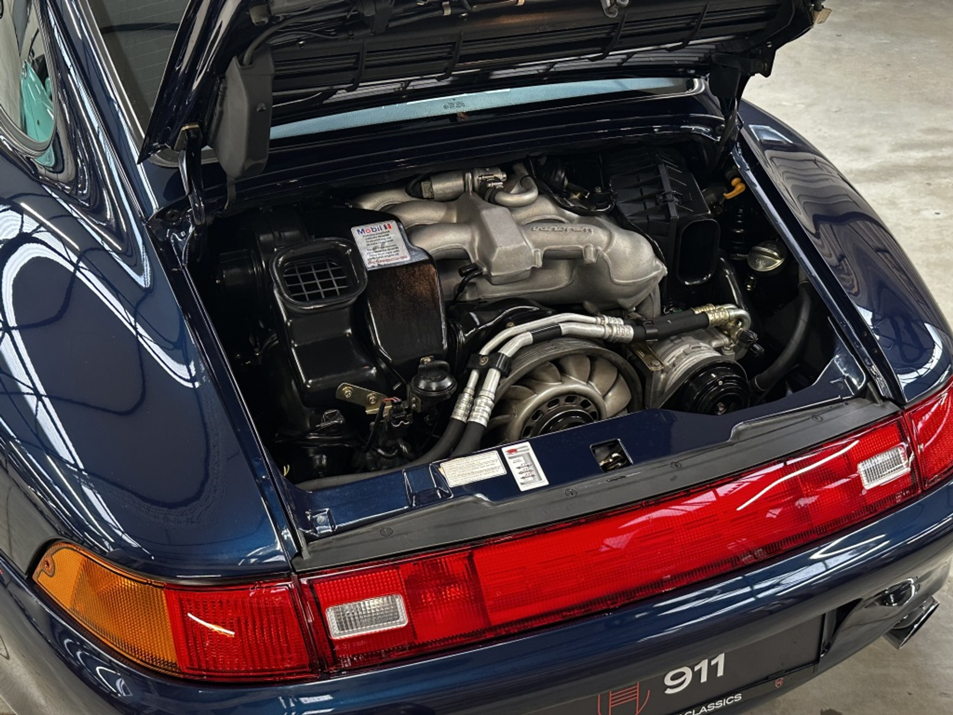 47975118-14.jpg